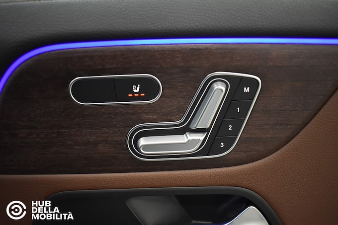 MERCEDES-BENZ GLA 200 d Automatic 4Matic Premium